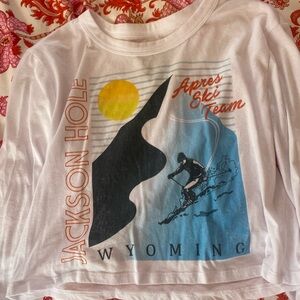 CHASER Skiing Cropped Long Sleeve Shirt